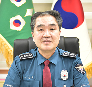 부산영도경찰서장   이병학